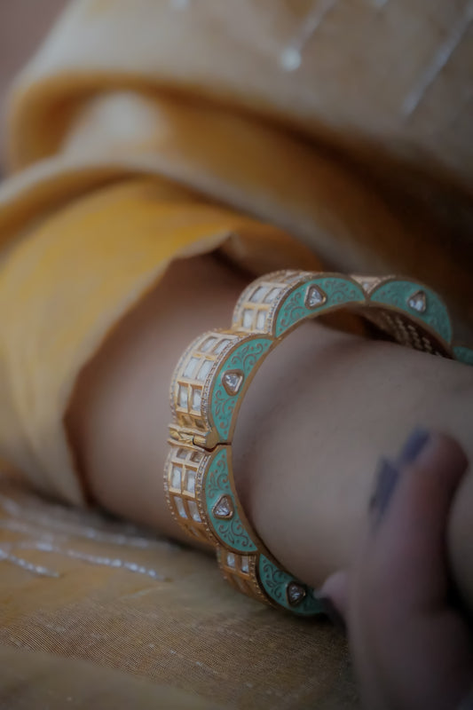 Eeha Mint Meenakari Polki Bangle