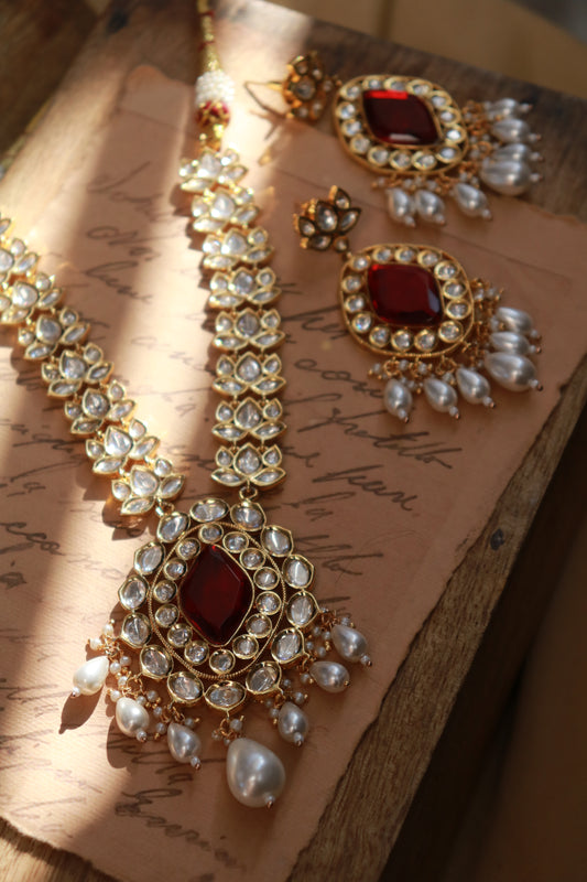 Zaima Kundan Necklace Set