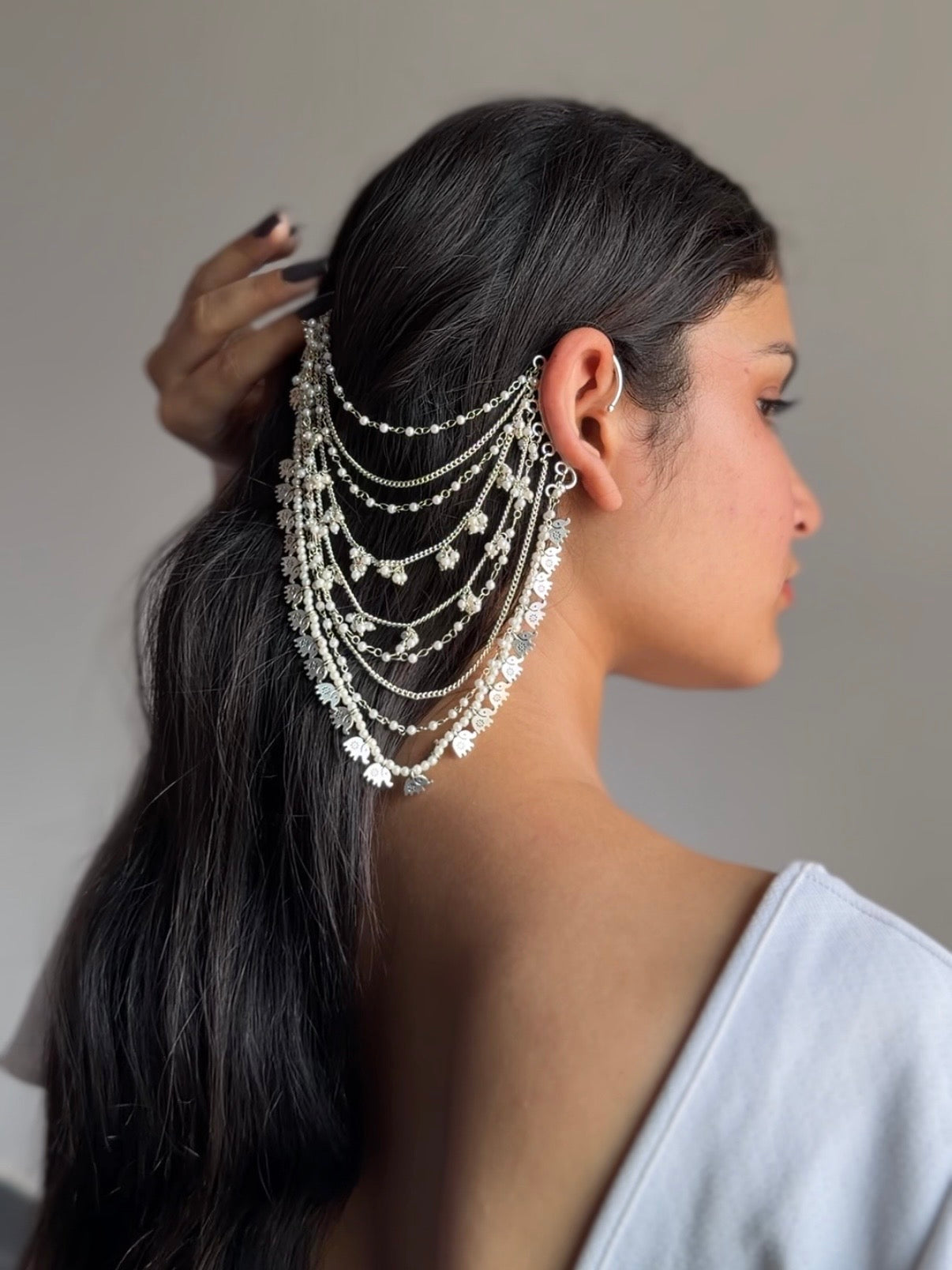 Reeva Silver Earchain