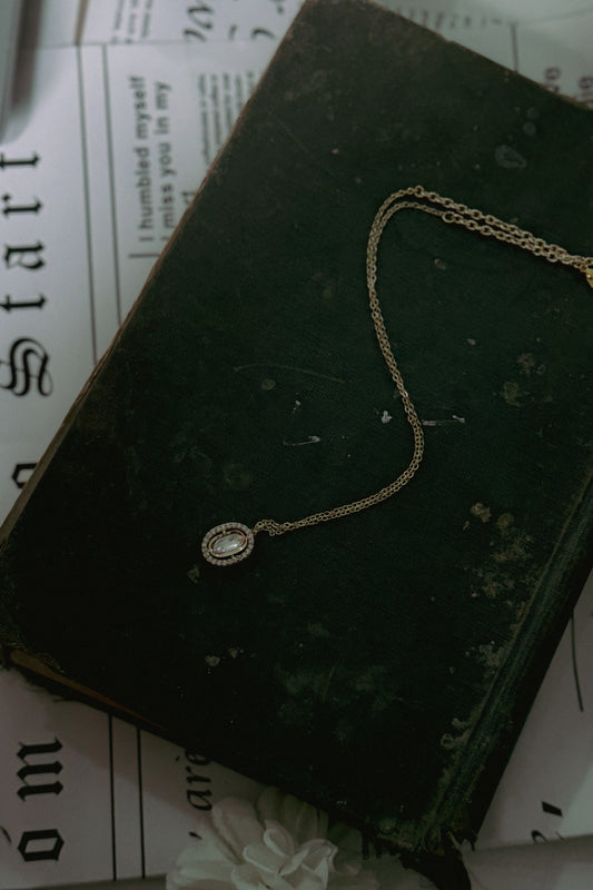 Safah Pendant Necklace