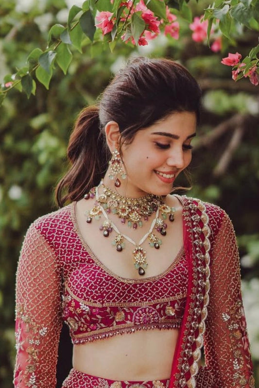 Vabasta Multicolor Necklace Set