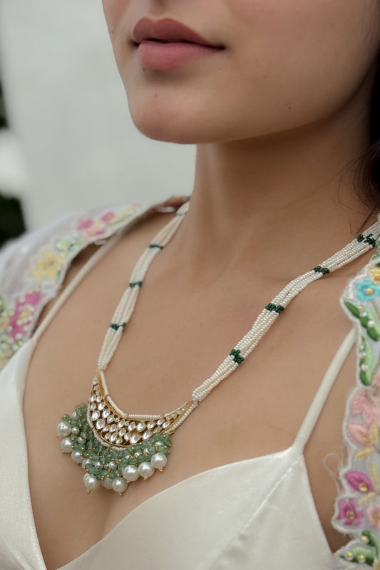 Aviva Kundan Pendant Necklace