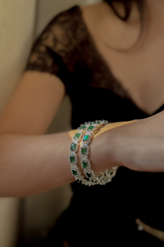 Emerald Allure Polki Bangle