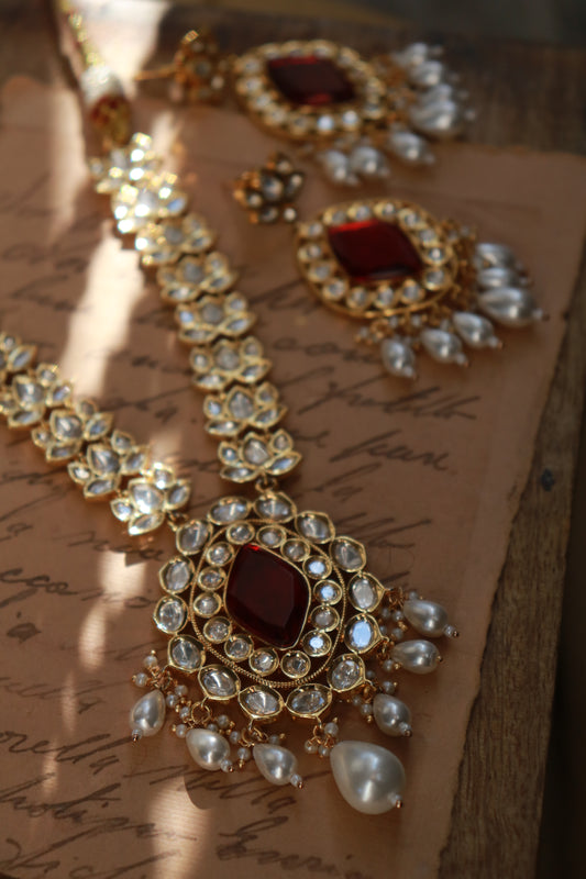 Zaima Kundan Necklace Set