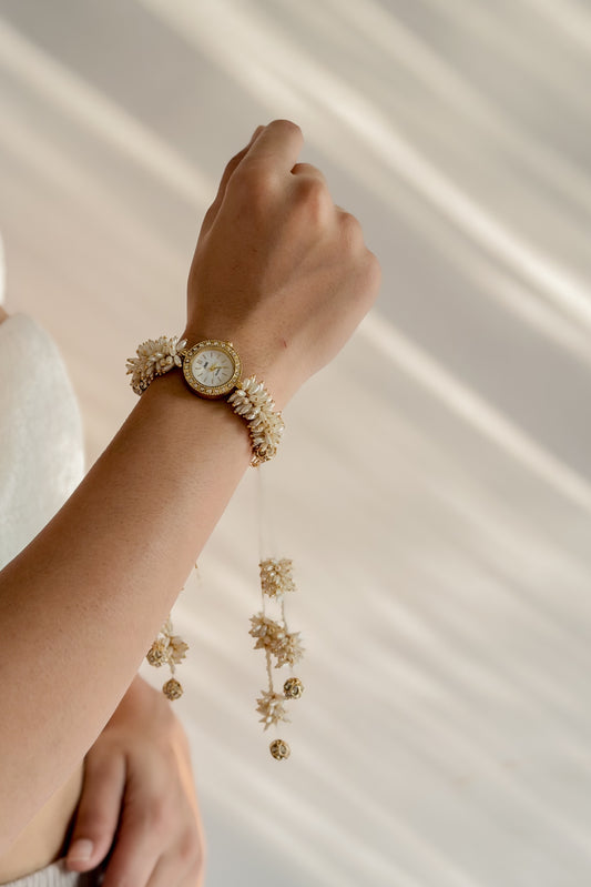 Aizah Pearl Watch