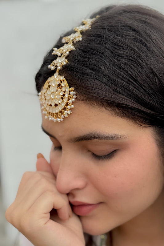 Rumiana Kundan Maangtikka