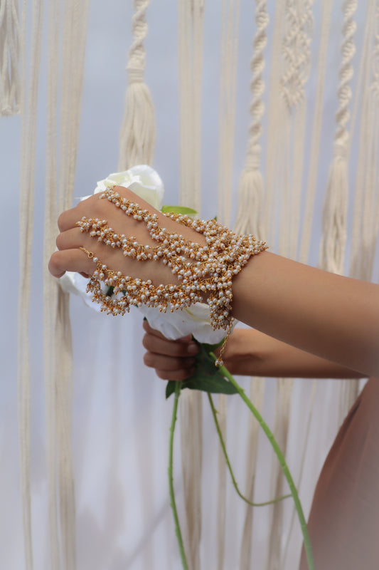 Pearl Zeal Hathphool