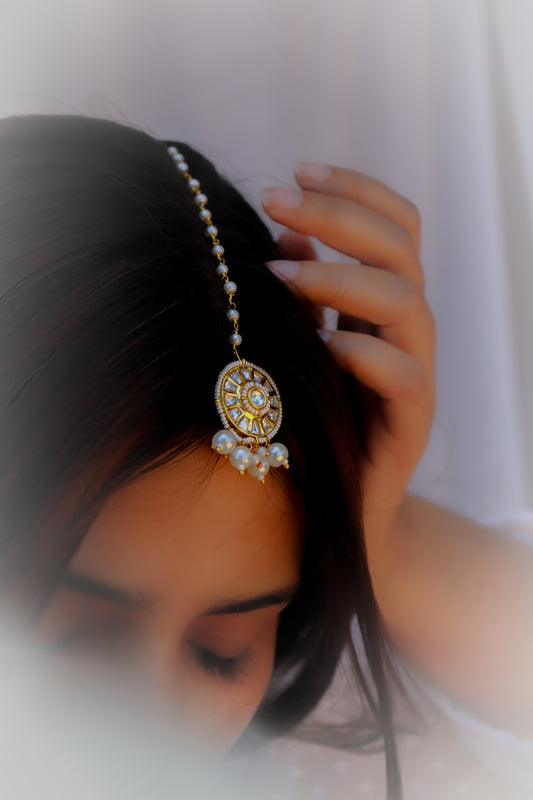 Yunis Polki Pearls Maangtikka