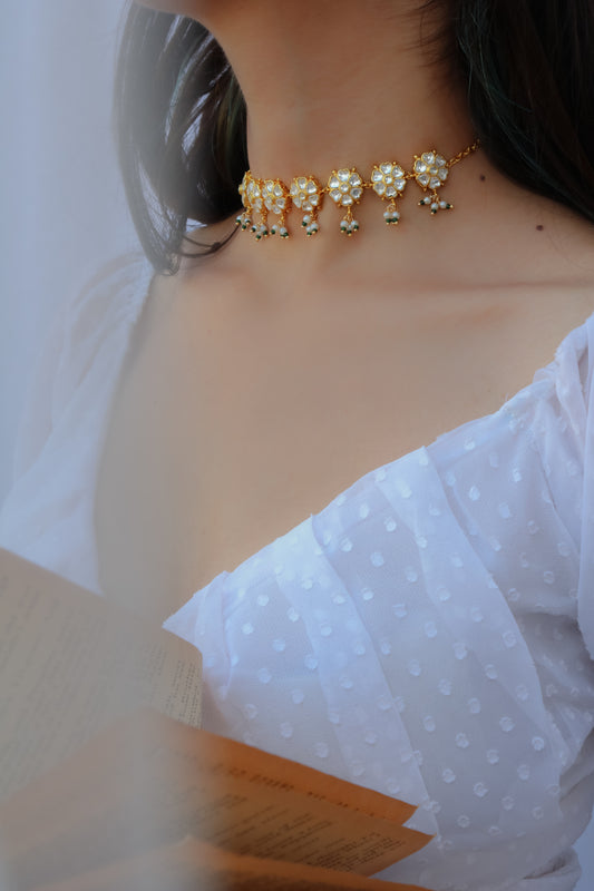 Aster Kundan Necklace