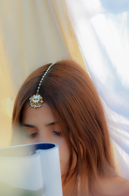 Sukhi Kundan Maangtikka