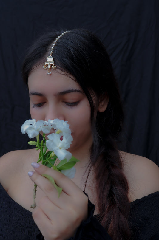 Sahal Kundan Maangtikka