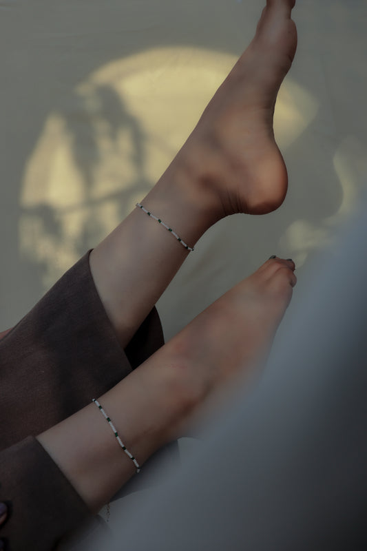 Verte Pearls Anklets