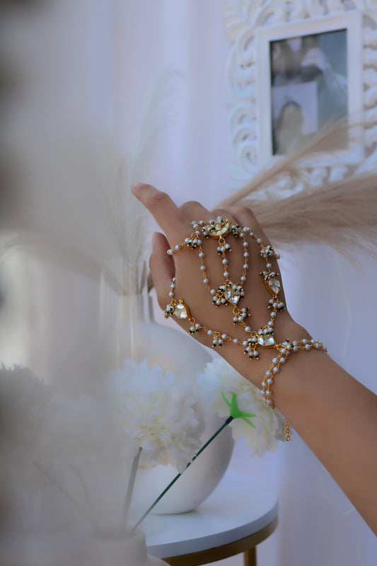 Lenqa Kundan Hathphool