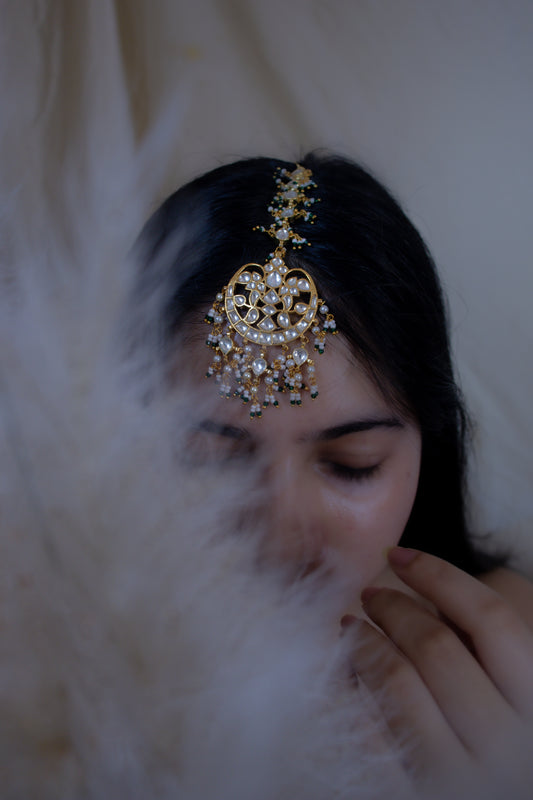 Wakti Kundan Maangtikka