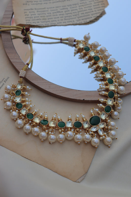 Verte Pearl Drop Necklace Set