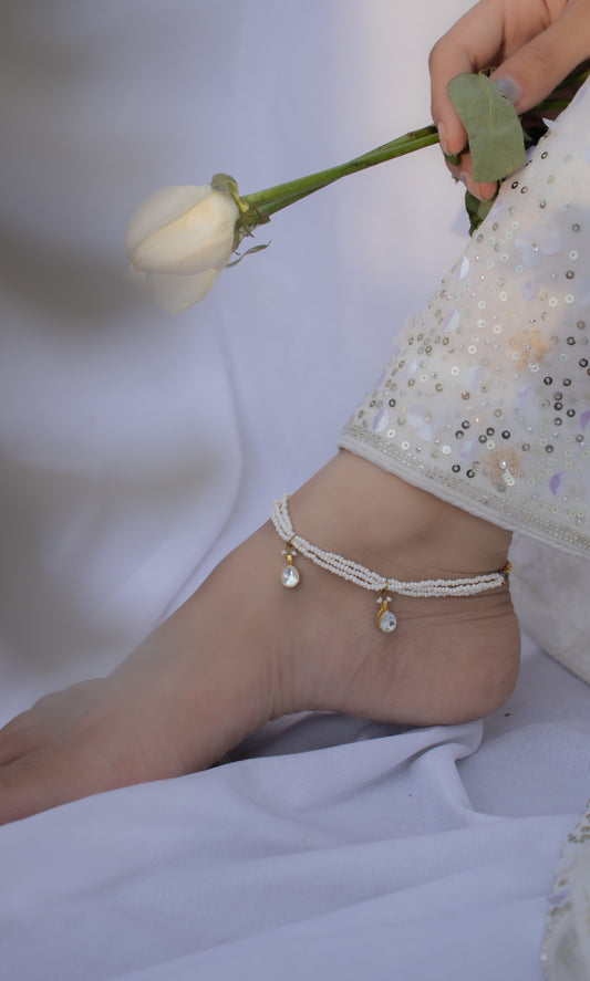 Neven Kundan Anklets