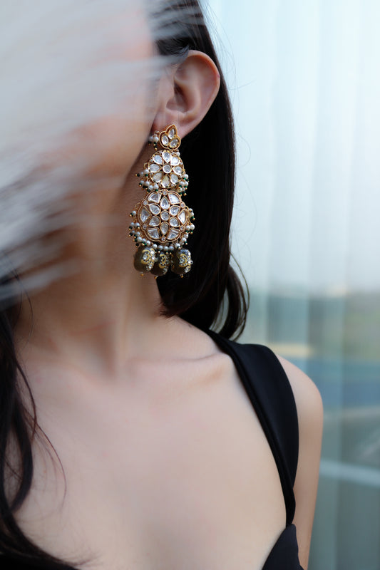 Jigsa Kundan Chandbali Earrings