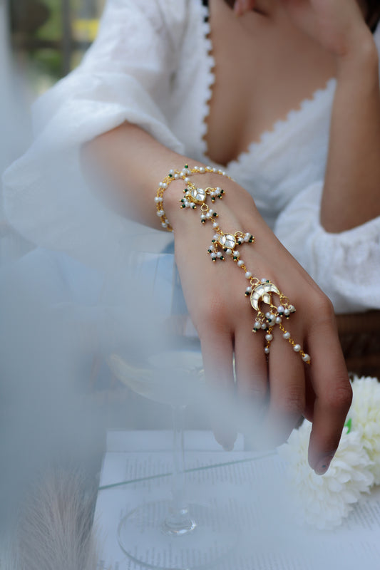 Hunoor Kundan Hathphool