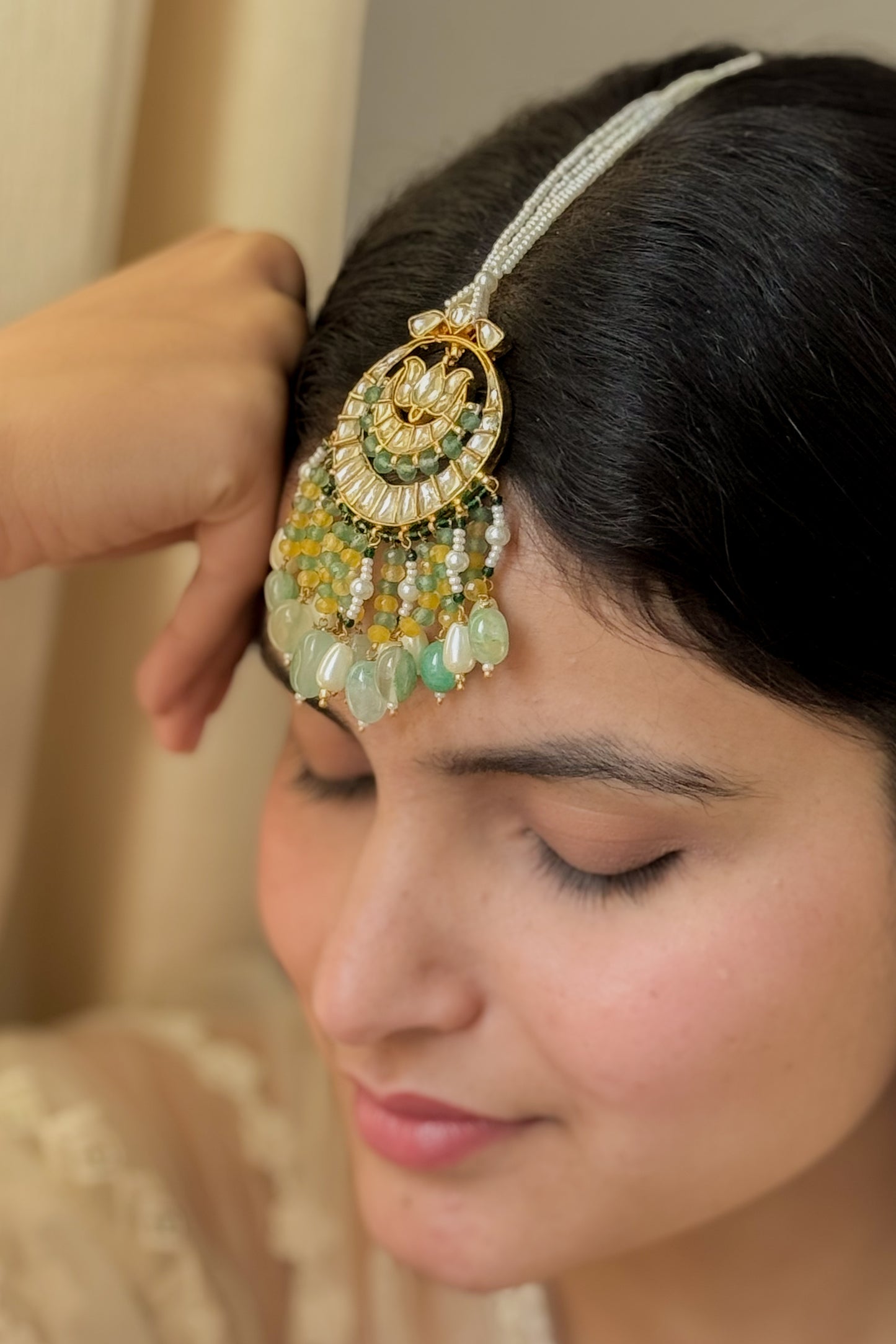 Aavya Kundan Maangtikka