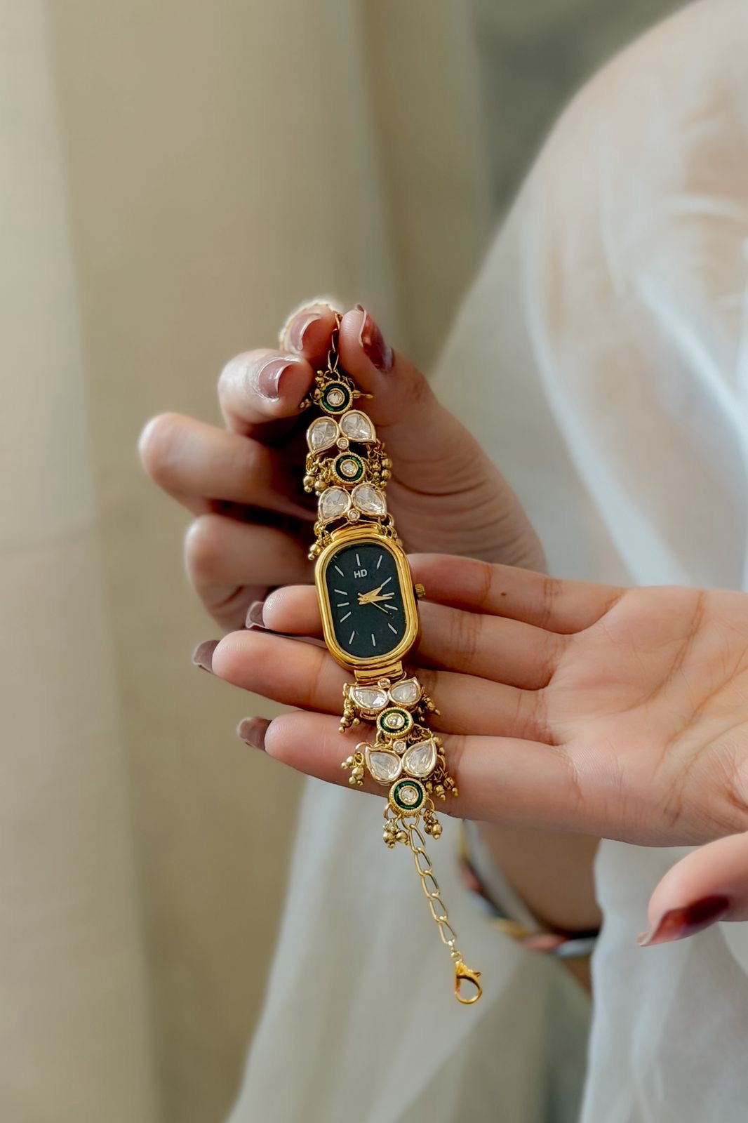 Vaeya Polki Watch