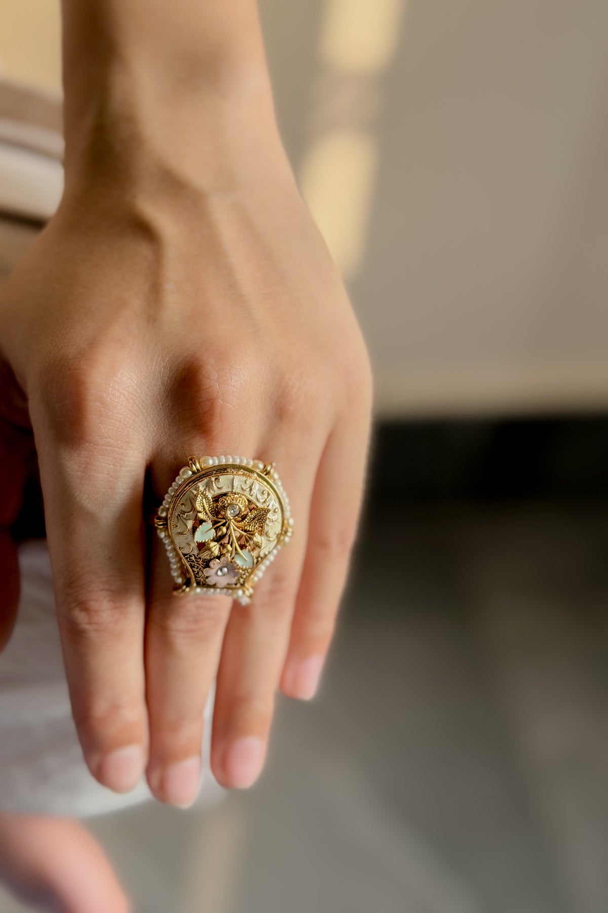 Zunoor Meenakari Ring