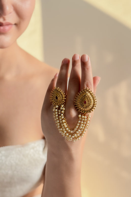 Izza Temple Layered Ring