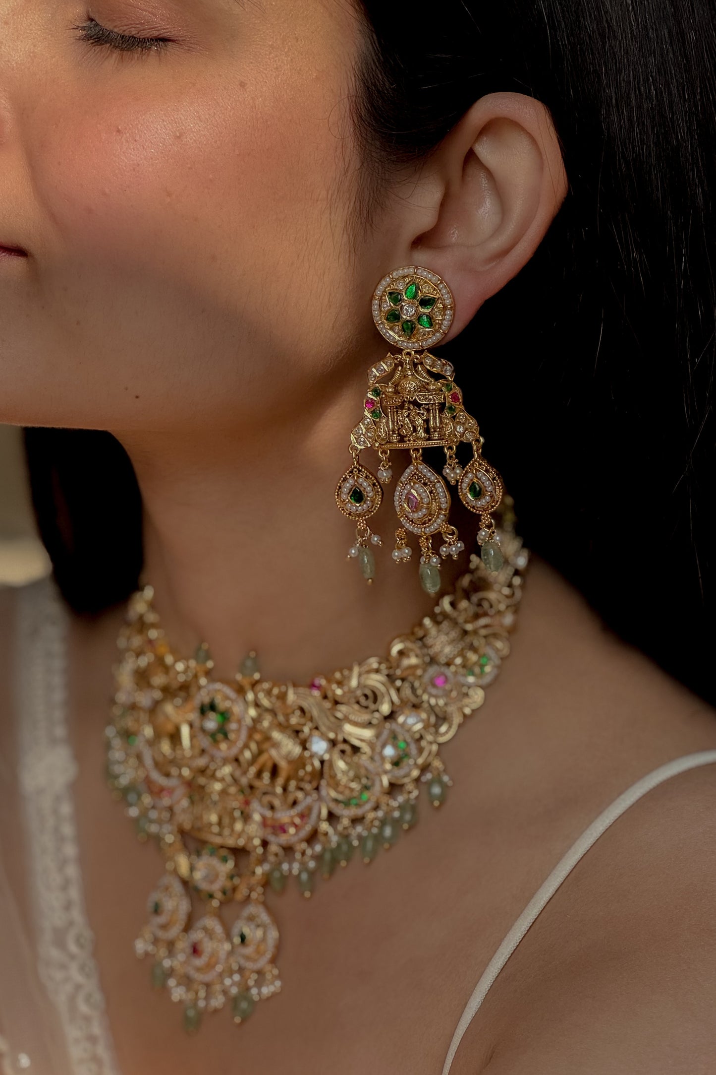 Vashi Temple and Kundan Necklace Set