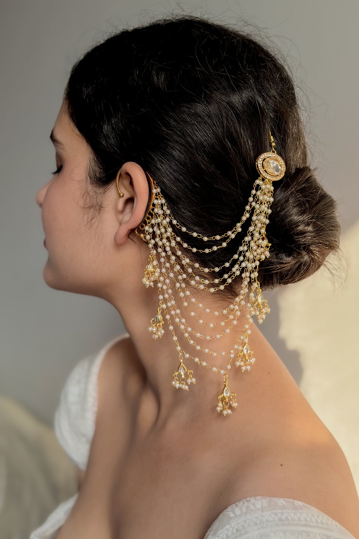 Muneera Pearl Layered Earchain