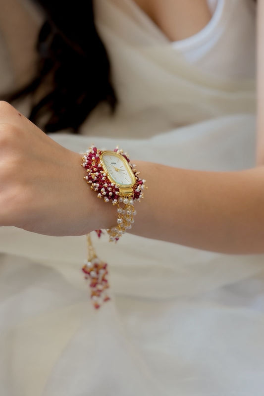 Raveya Pearl Watch
