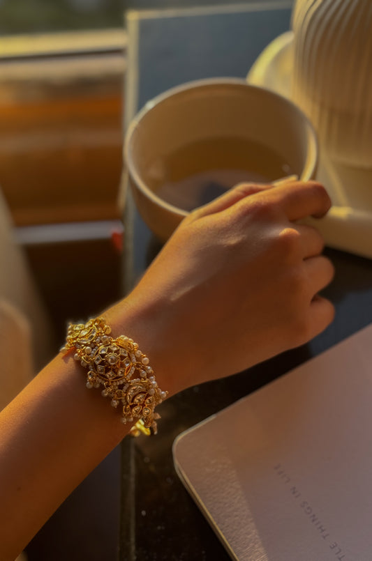 Evelyn Kundan Bracelet
