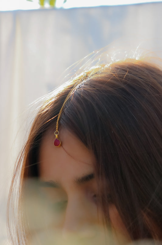 Anees Red Maangtikka