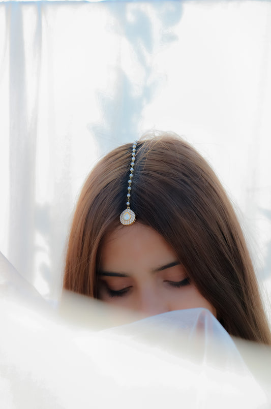 Cassie Polki Pearl Maangtikka